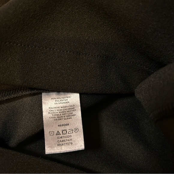 Ann Taylor Black Bow Blouse - Size Medium - Picture 10 of 10